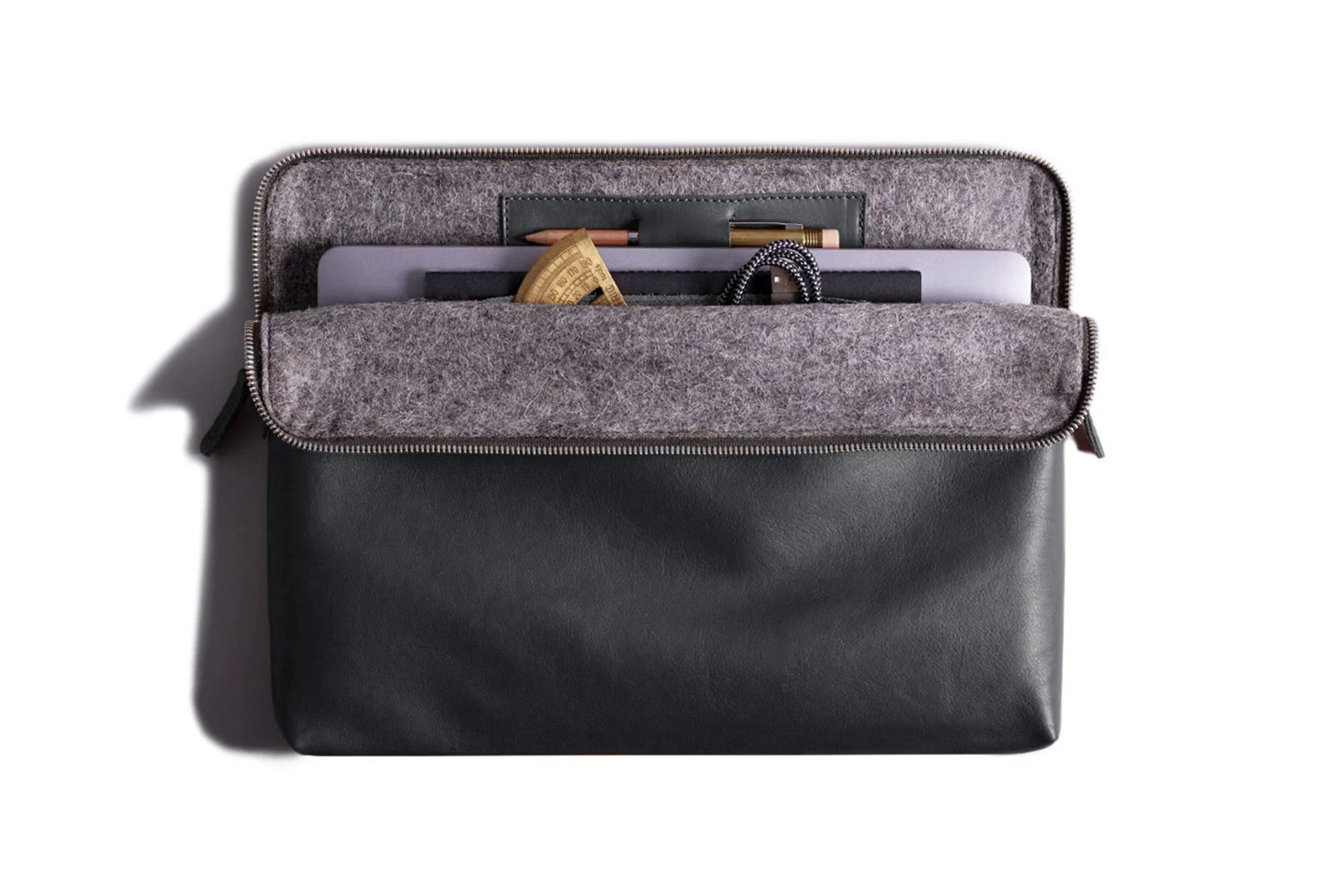 Carry-All MacBook Folio - Image 16