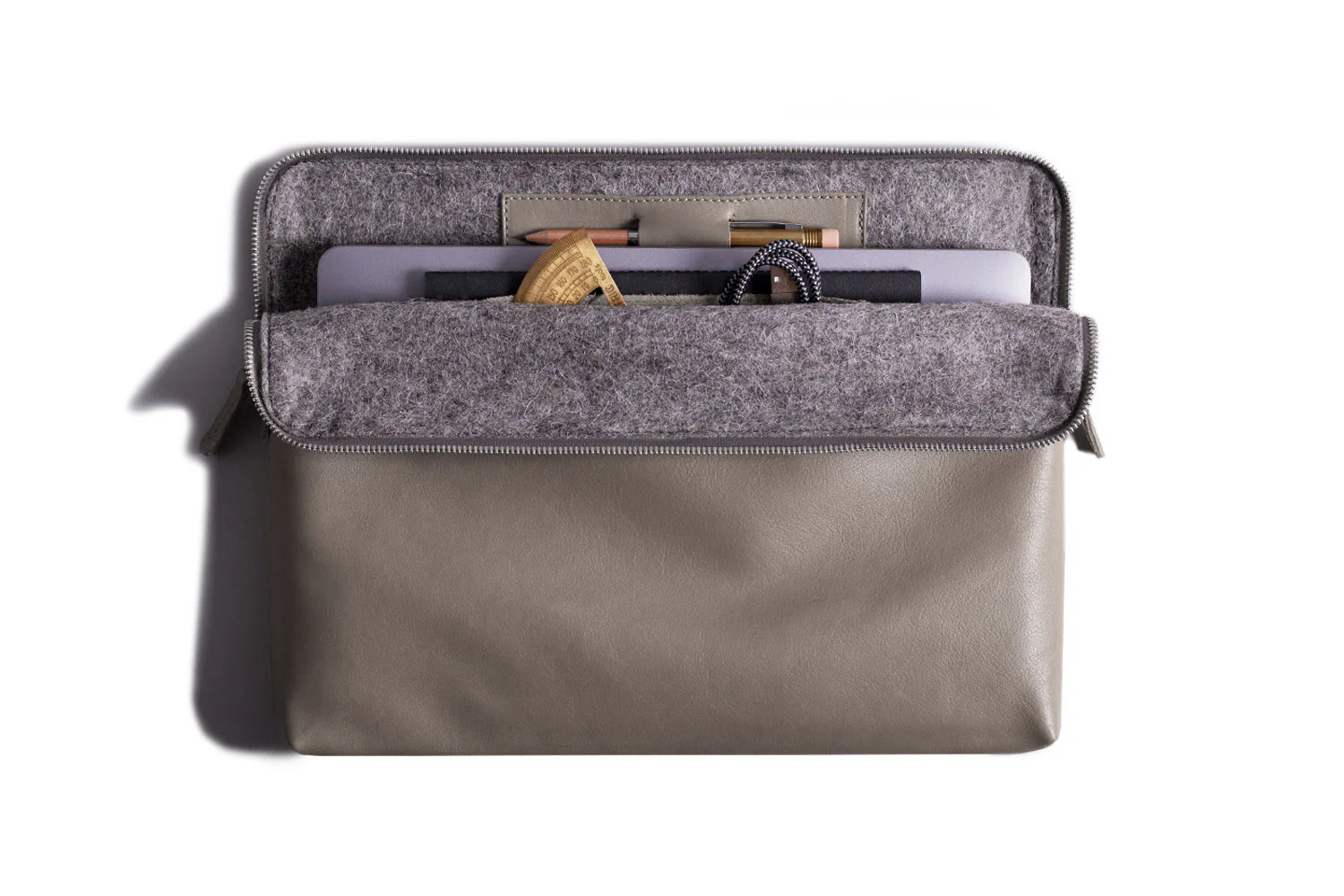Carry-All MacBook Folio - Image 19