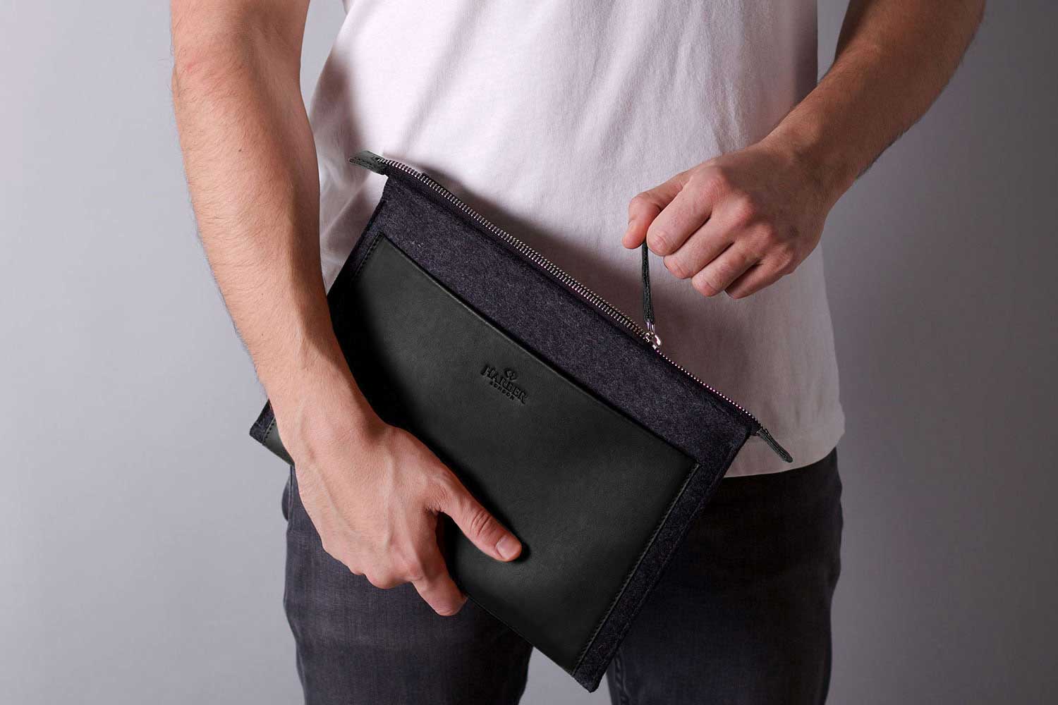 Folio Macbook Leather & Felt Sleeve - Image 7
