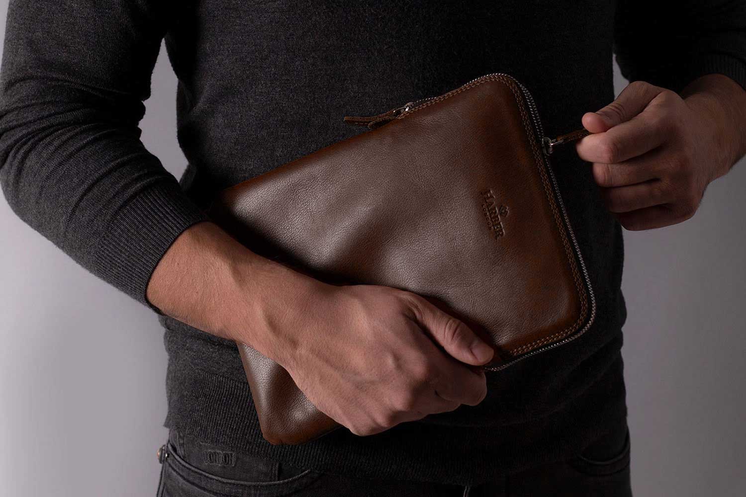 Laptop Folio - Image 15