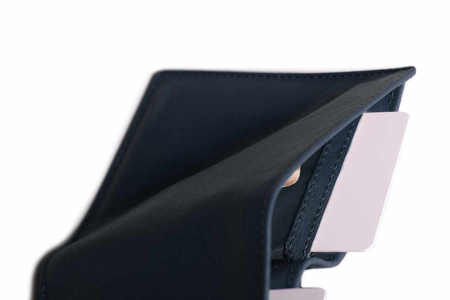 Leather Bifold Wallet with RFID Protection - Image 19