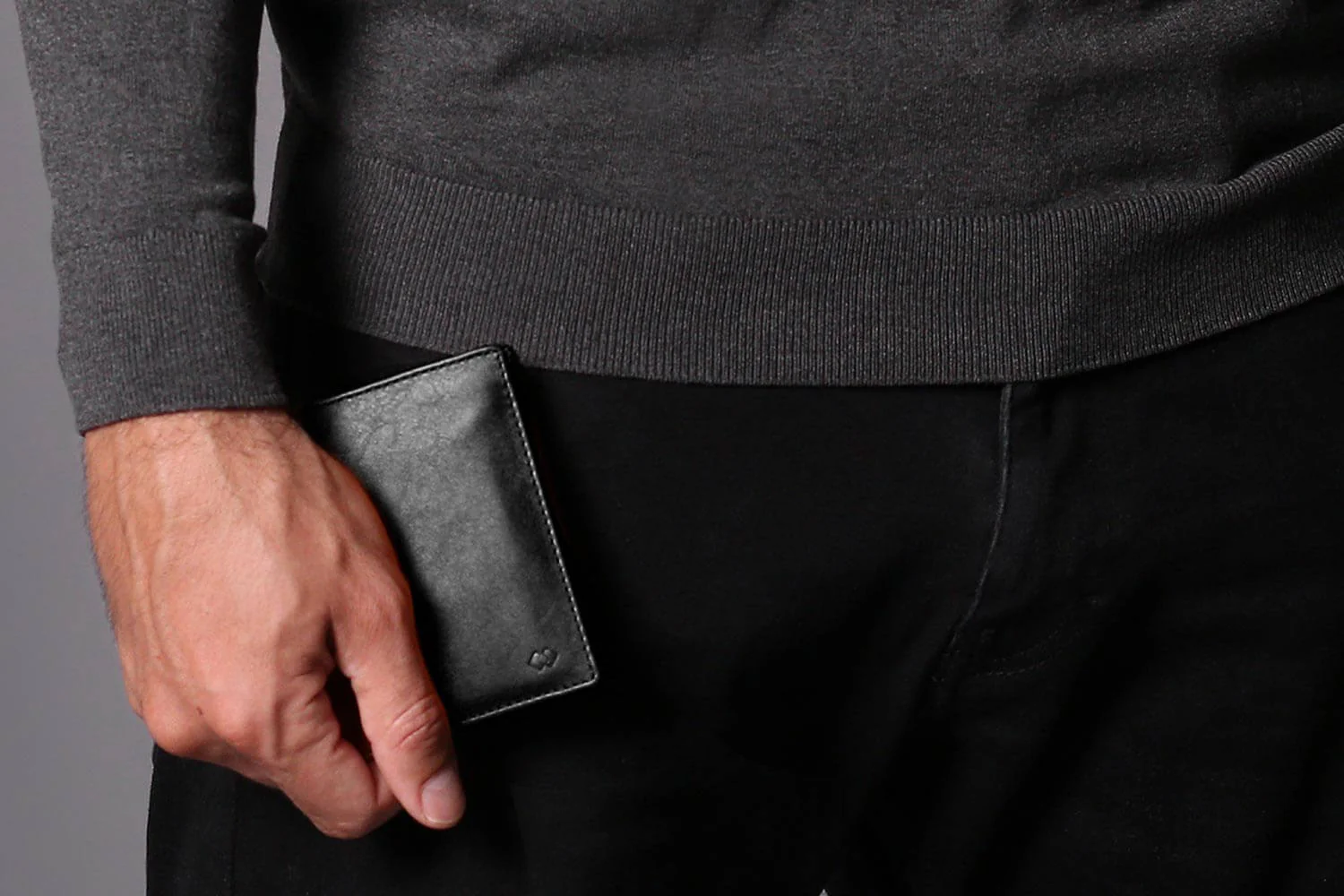 Leather Bifold Zip Wallet with RFID Protection - Image 15