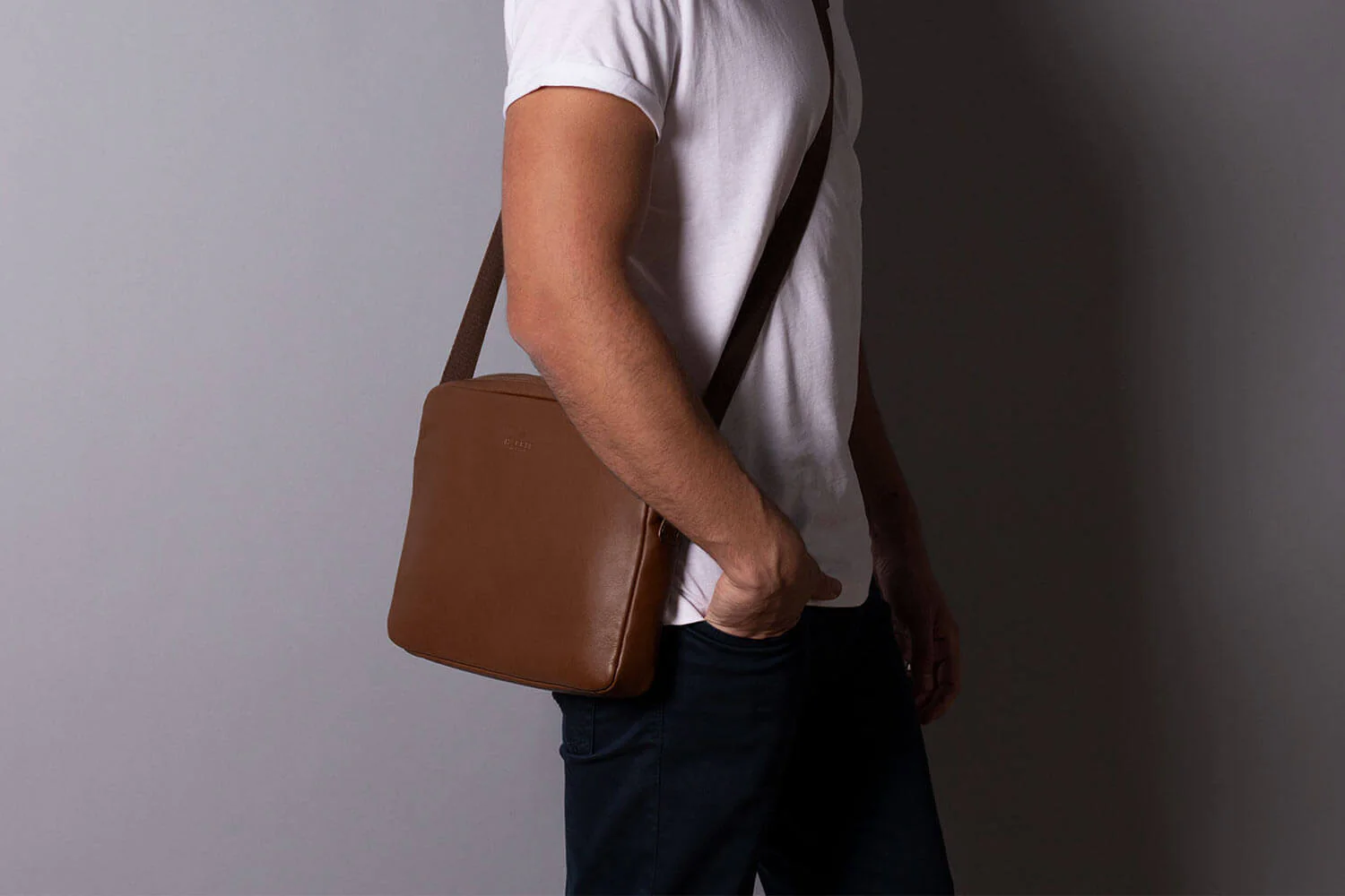 Leather Messenger Bag for iPad - Image 15