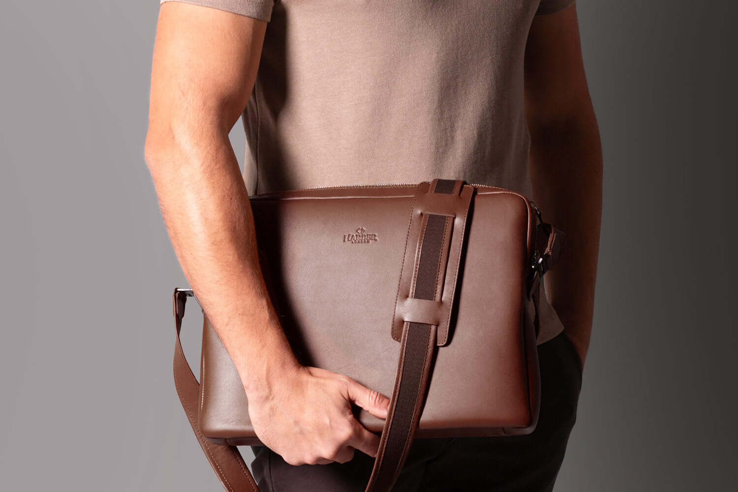 Leather Messenger Bag for MacBook - Image 15