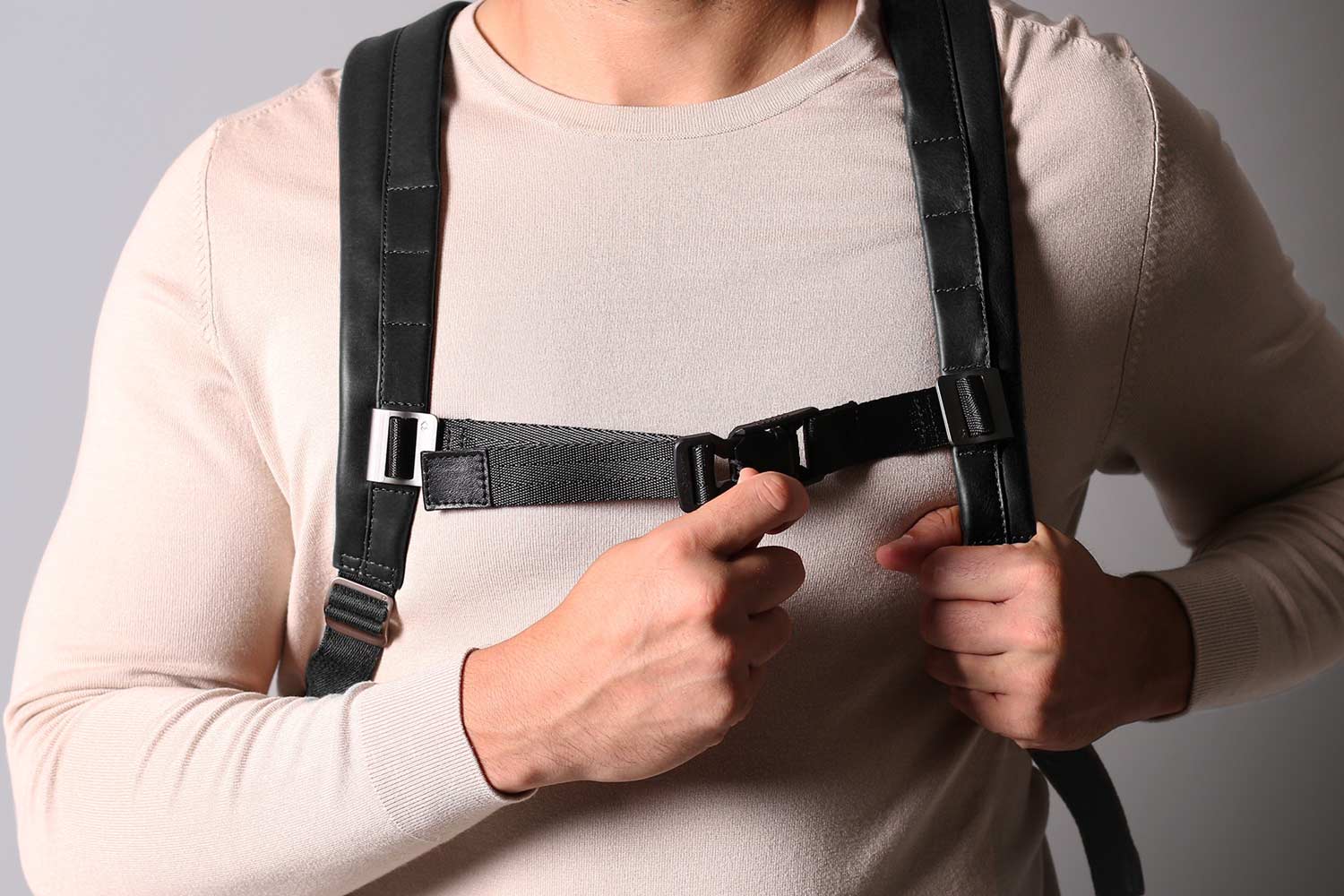 Leather Roll Top Backpack - Image 15