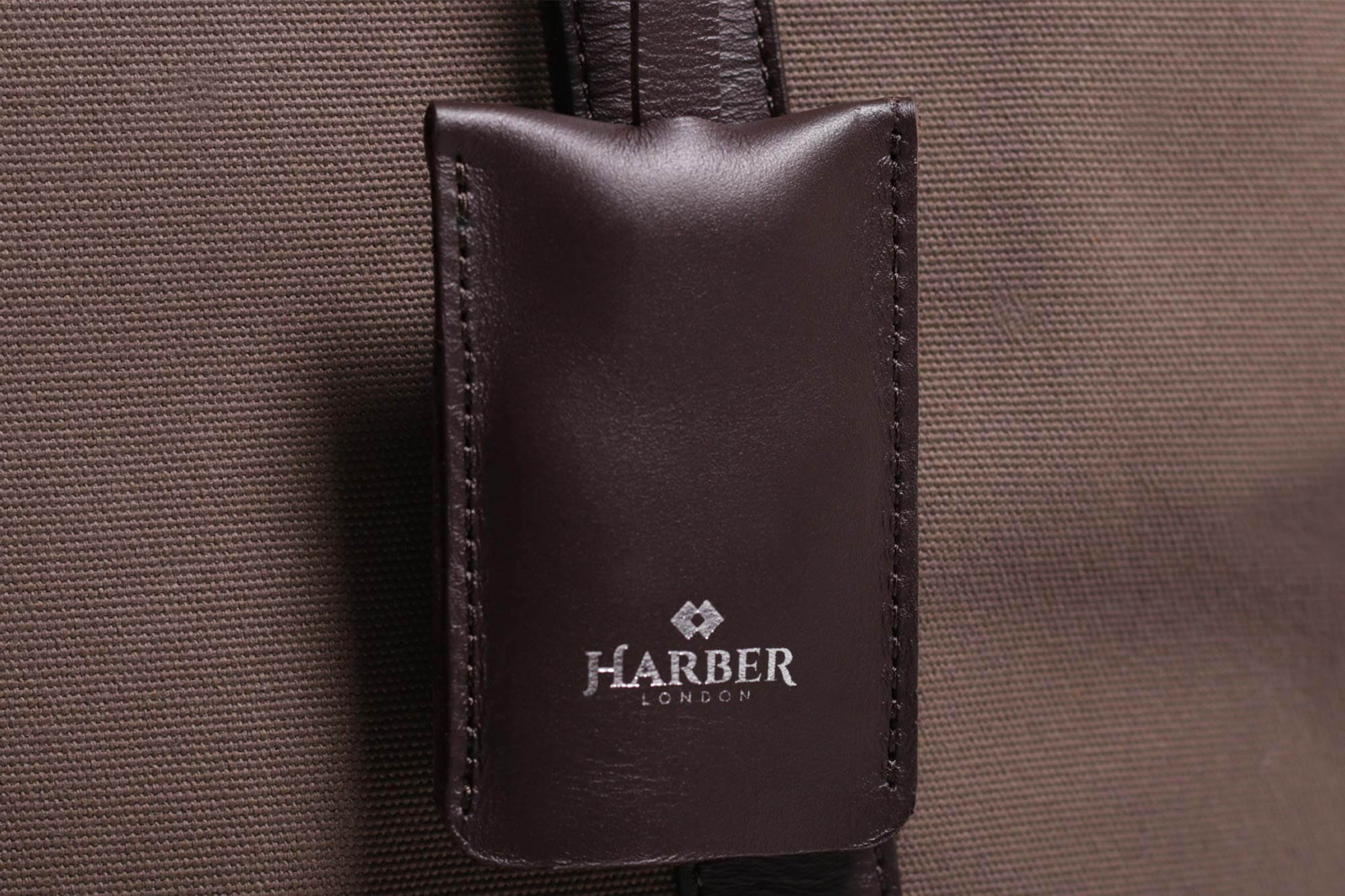 Luggage Tag For AirTag - Image 4