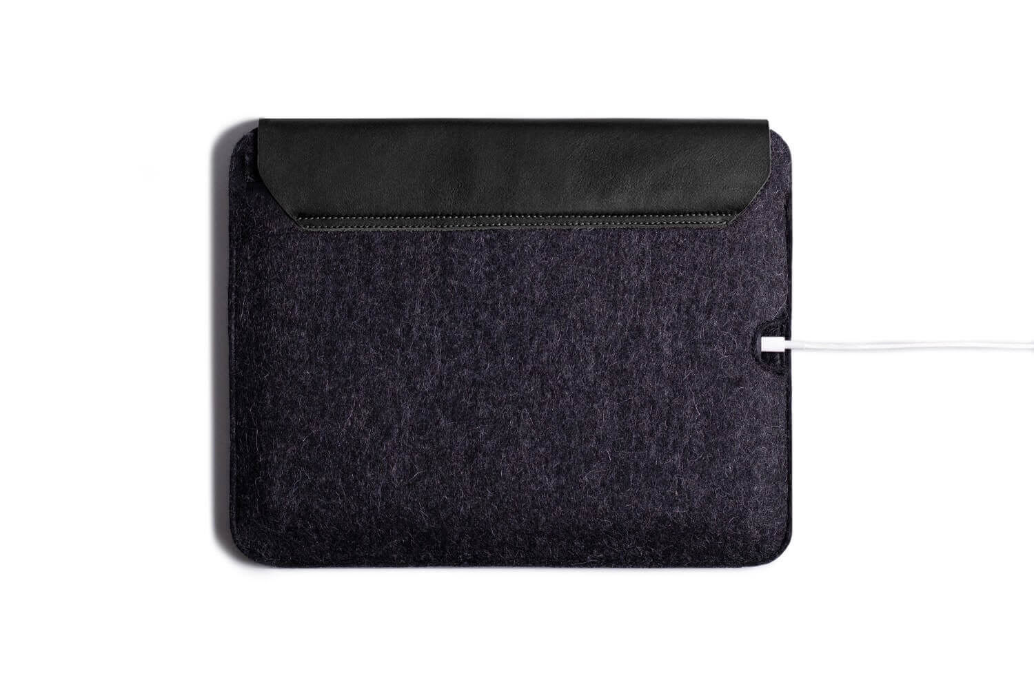 Magnetic Envelope Sleeve For iPad Pro - Image 10