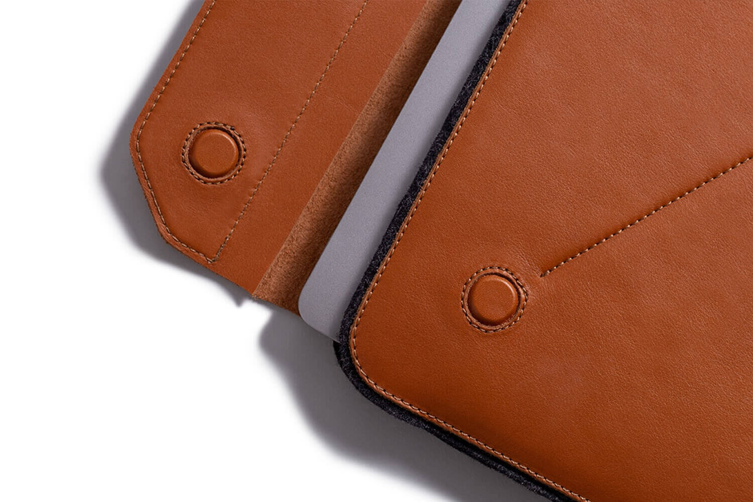 Magnetic Envelope Sleeve For MacBook - Image 5