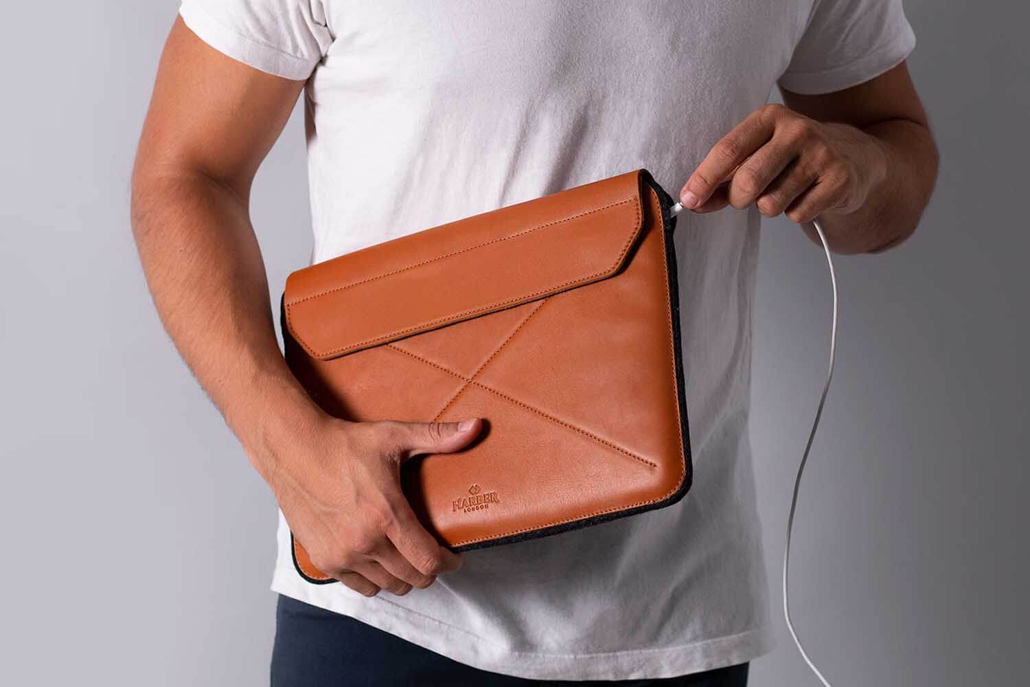 Magnetic Envelope Sleeve For MacBook - Image 6