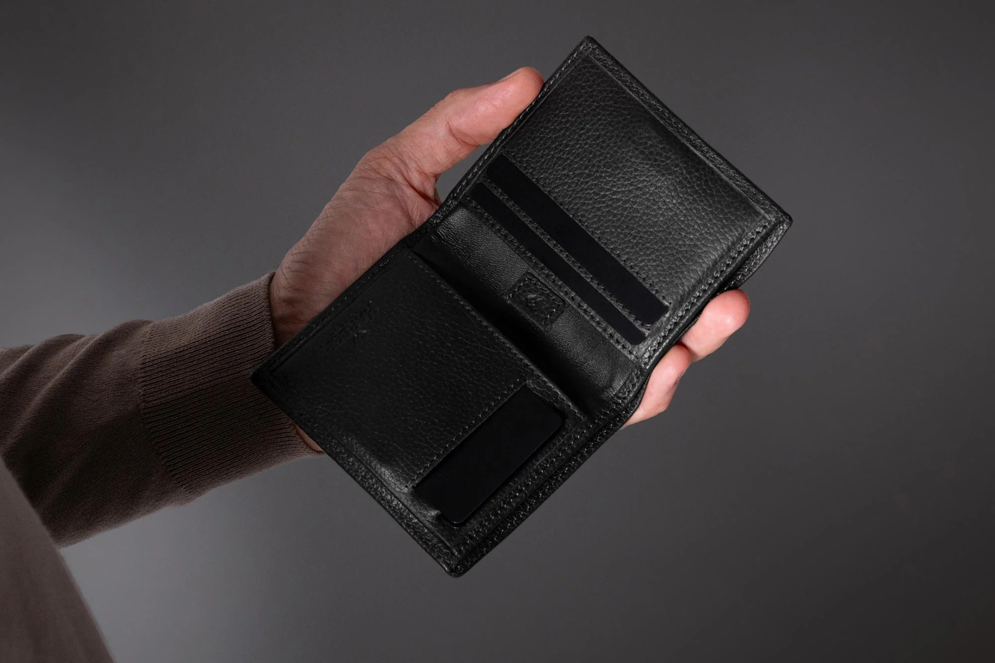 RFID Legacy Bifold Wallet - Image 13