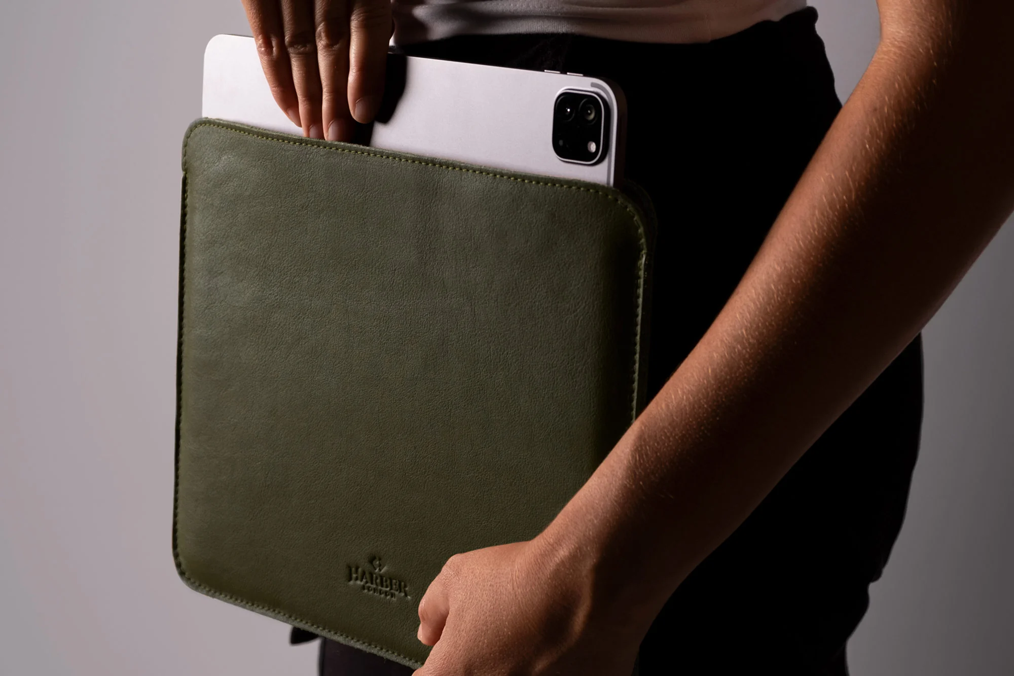 Slim iPad Pro EVO with Apple Pencil Holder - Image 40