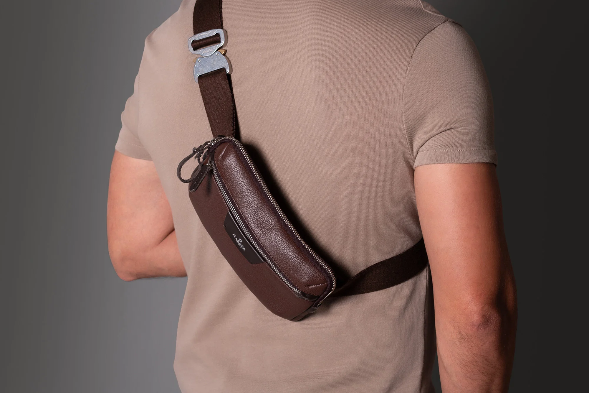 Venture Sling Bag - Image 3